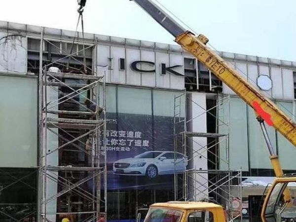 原平市吊车租赁电话_吊车出租后应该留意哪些安全问题